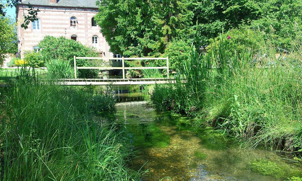 Gite De L'Ancien Moulin Apartman Valmont  Kültér fotó